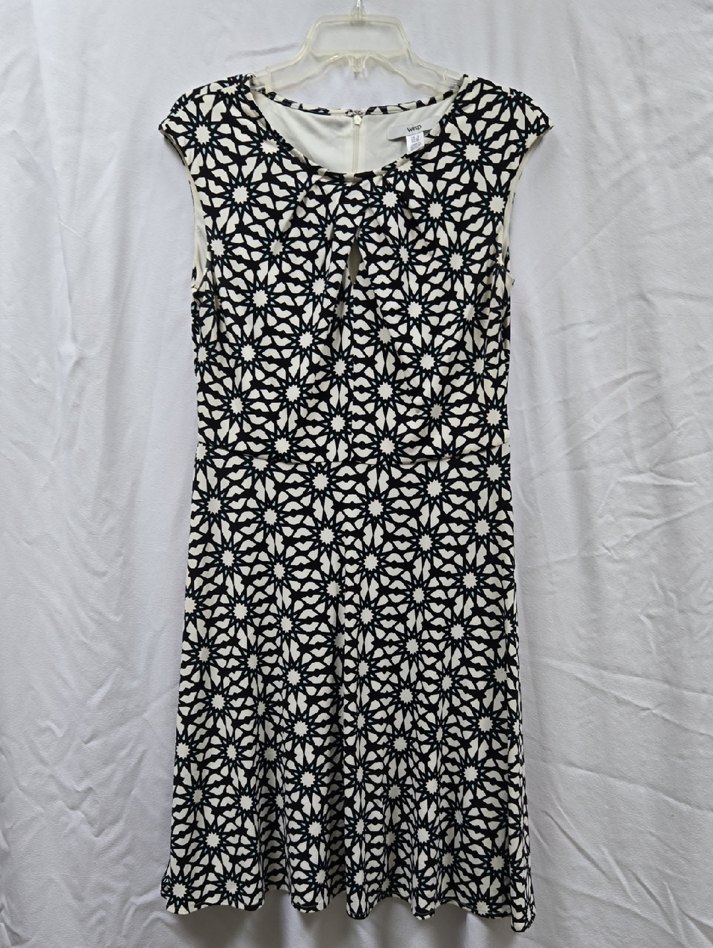 Cap-Sleeve Black and White Pattern Midi Dress